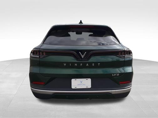 2025 VinFast VF 8 Plus