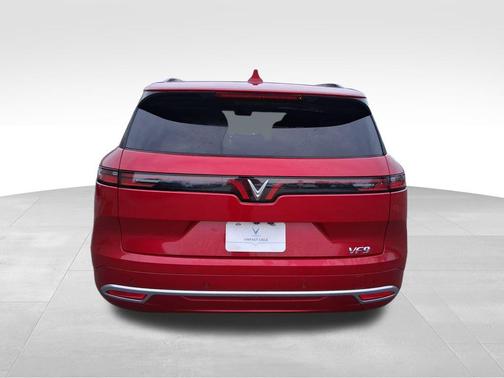 2024 VinFast VF 9 Plus