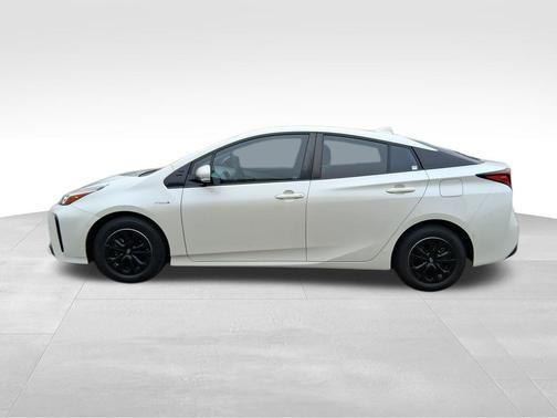 2020 Toyota Prius LE