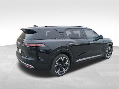 2024 VinFast VF 9 Plus