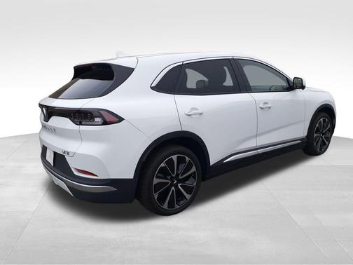 2025 VinFast VF 8 Plus