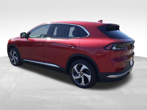 2025 VinFast VF 8 Eco
