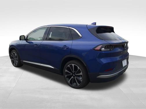 2025 VinFast VF 8 Plus