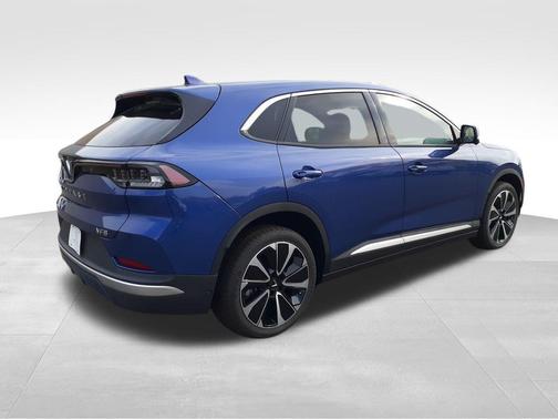 2025 VinFast VF 8 Plus