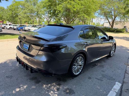 Predawn Gray Mica 2018 Toyota Camry Hybrid XLE