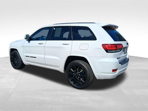 Bright White Clearcoat 2020 Jeep Grand Cherokee Altitude