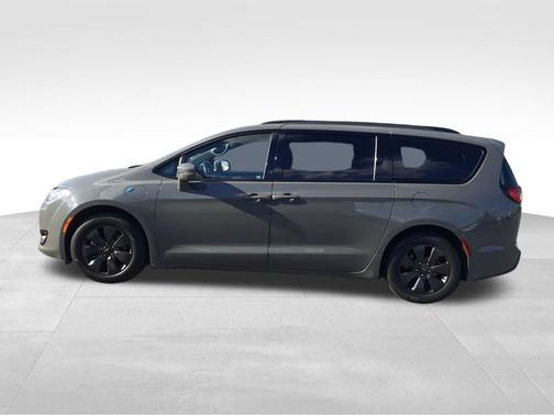 2020 Chrysler Pacifica Hybrid Red S Edition