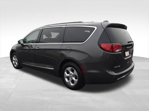 2018 Chrysler Pacifica Hybrid Touring L