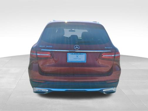 2017 Mercedes-Benz GLC 300 4MATIC