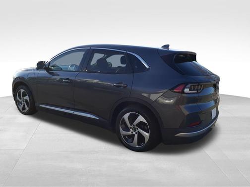 2023 VinFast VF 8 Eco