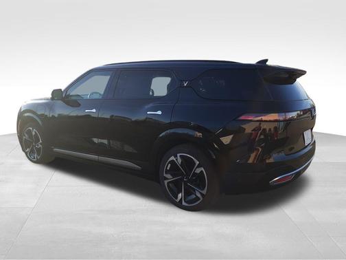 2024 VinFast VF 9 Plus