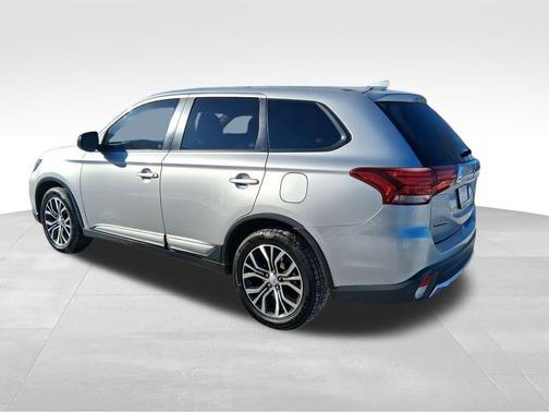 2018 Mitsubishi Outlander ES