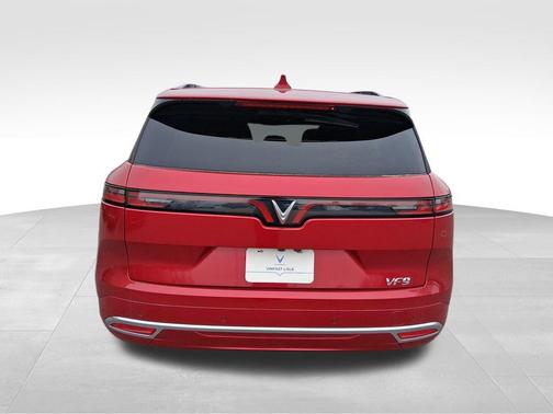 2024 VinFast VF 9 Plus