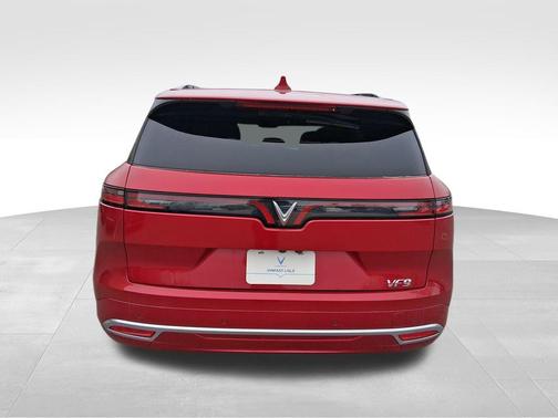 2024 VinFast VF 9 Plus