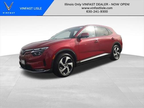 2025 VinFast VF 8 Eco