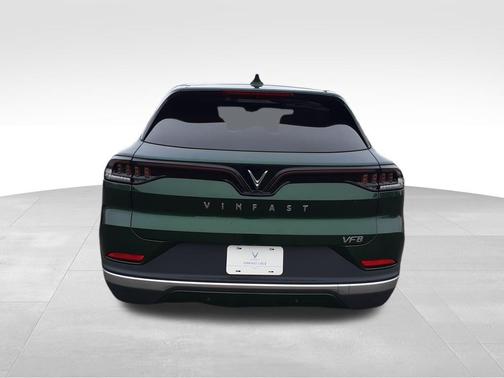 2025 VinFast VF 8 Plus