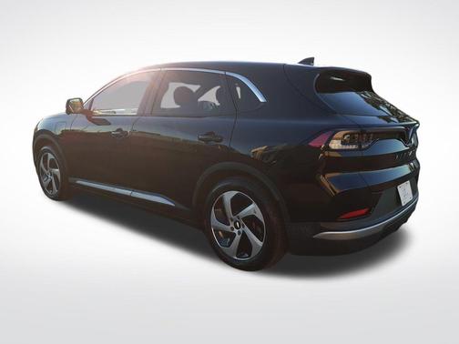 2023 VinFast VF 8 Eco