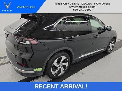2023 VinFast VF 8 Eco