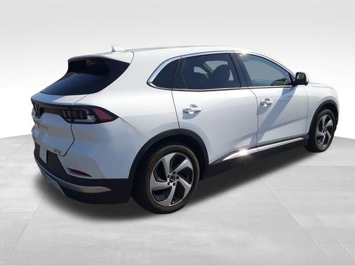 2023 VinFast VF 8 Eco