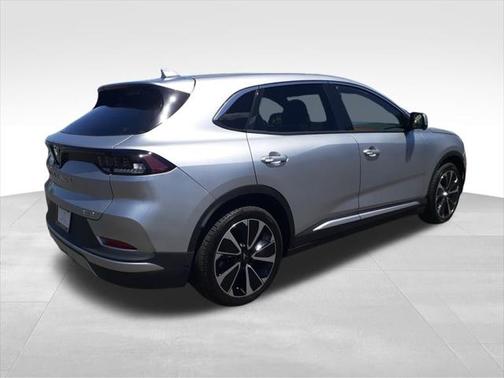 2025 VinFast VF 8 Plus