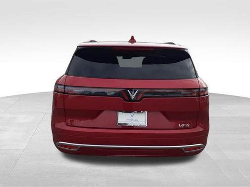 2024 VinFast VF 9 Plus