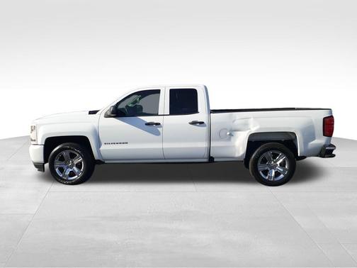 2017 Chevrolet Silverado 1500 Custom