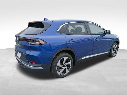 2025 VinFast VF 8 Eco