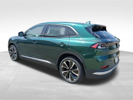 Ocean 2025 VinFast VF 8 Plus
