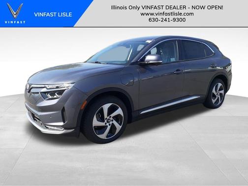 2025 VinFast VF 8 Eco