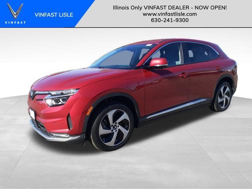 2025 VinFast VF 8 Eco