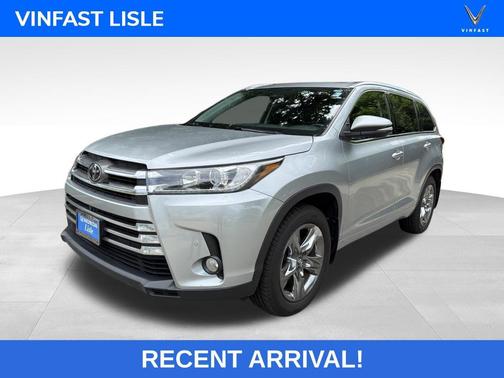 Celestial Silver Metallic 2017 Toyota Highlander Limited Platinum