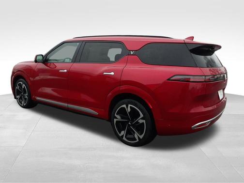 2024 VinFast VF 9 Plus