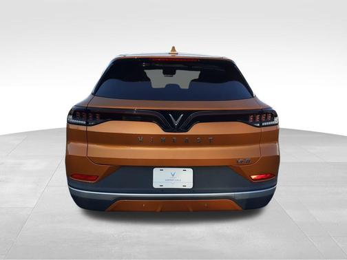 2023 VinFast VF 8 Plus