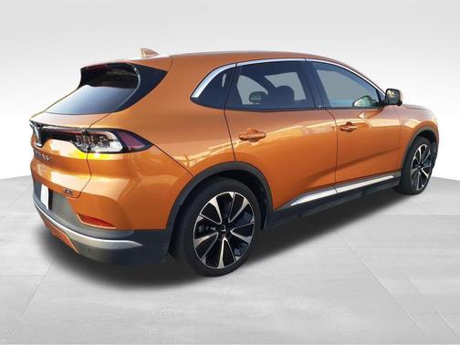 2023 VinFast VF 8 Plus