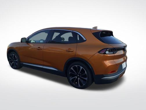 2023 VinFast VF 8 Plus