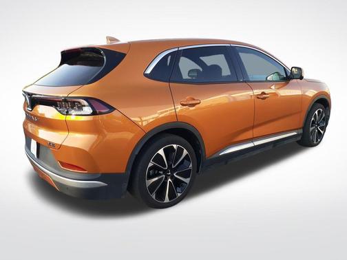 2023 VinFast VF 8 Plus