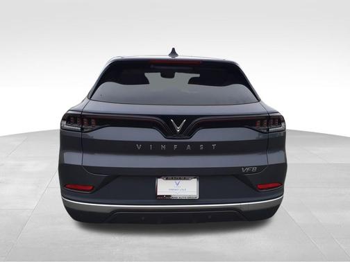 2025 VinFast VF 8 Plus