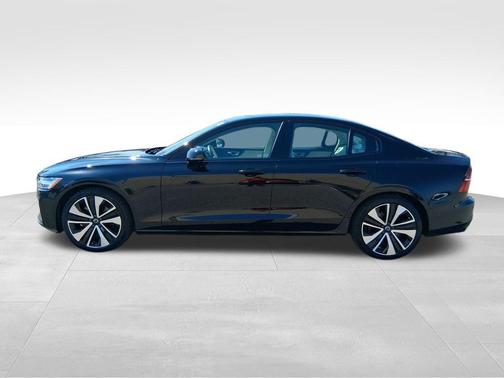 Black Stone 2022 Volvo S60 T5 Momentum