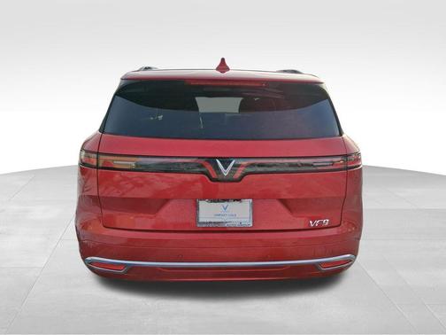 2024 VinFast VF 9 Plus