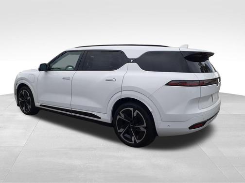 2024 VinFast VF 9 Plus