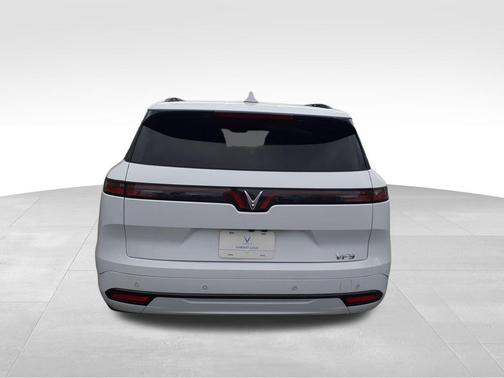 2024 VinFast VF 9 Plus