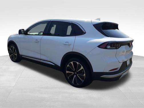 2025 VinFast VF 8 Plus
