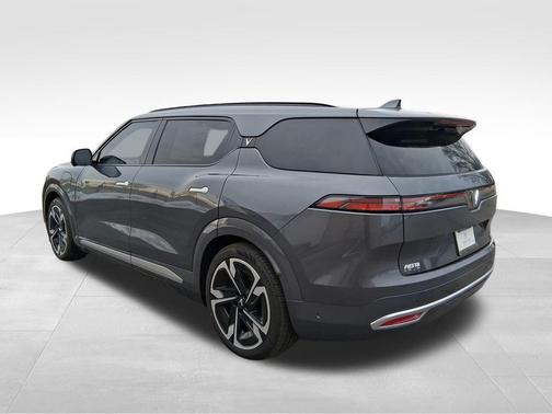 2024 VinFast VF 9 Plus