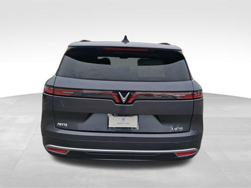 2024 VinFast VF 9 Plus