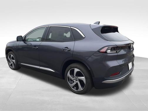 2025 VinFast VF 8 Eco