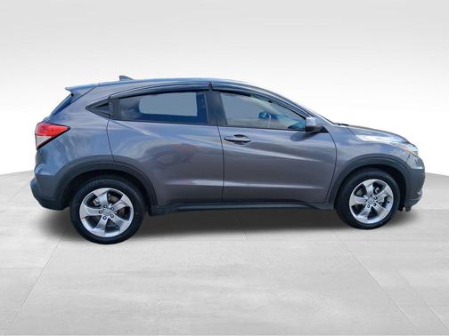 Modern Steel Metallic 2021 Honda HR-V LX