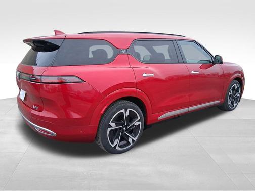 2024 VinFast VF 9 Plus