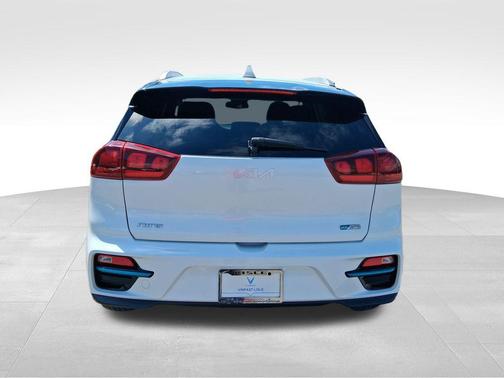 Snow White Pearl 2022 Kia Niro EV EX