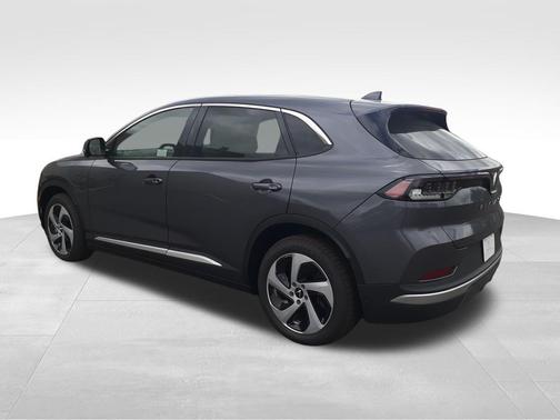 2025 VinFast VF 8 Eco