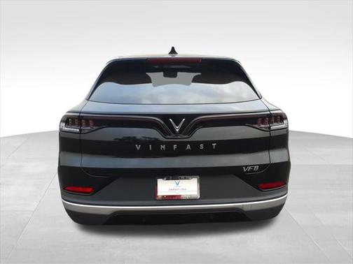 2025 VinFast VF 8 Plus